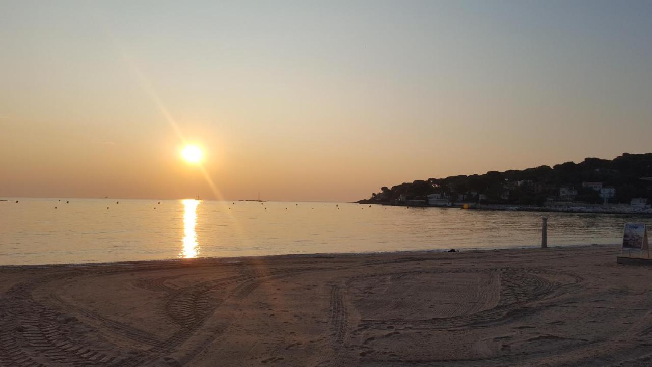 Magnifique "Gite De La Garoupe" Au Cap D'Antibes A 300M Des Plages Exterior foto